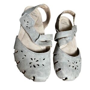 Earth Origins Women's taupe Sandals size 7 M Casual, summer.